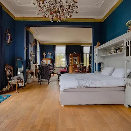 Dalenstein Bed & Breakfast *