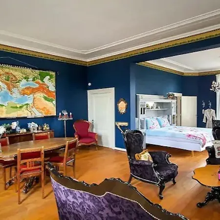 Dalenstein Bed & Breakfast *